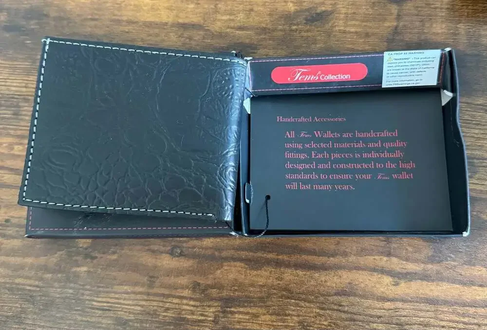 Tems Collection Western Style Cowboy Men Wallet Bifold with Concho